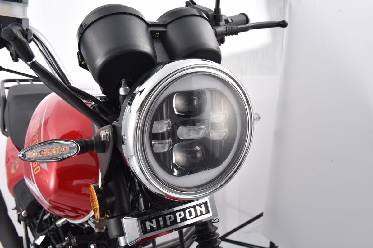 Nippon 150 LED headlight and crash bar detail